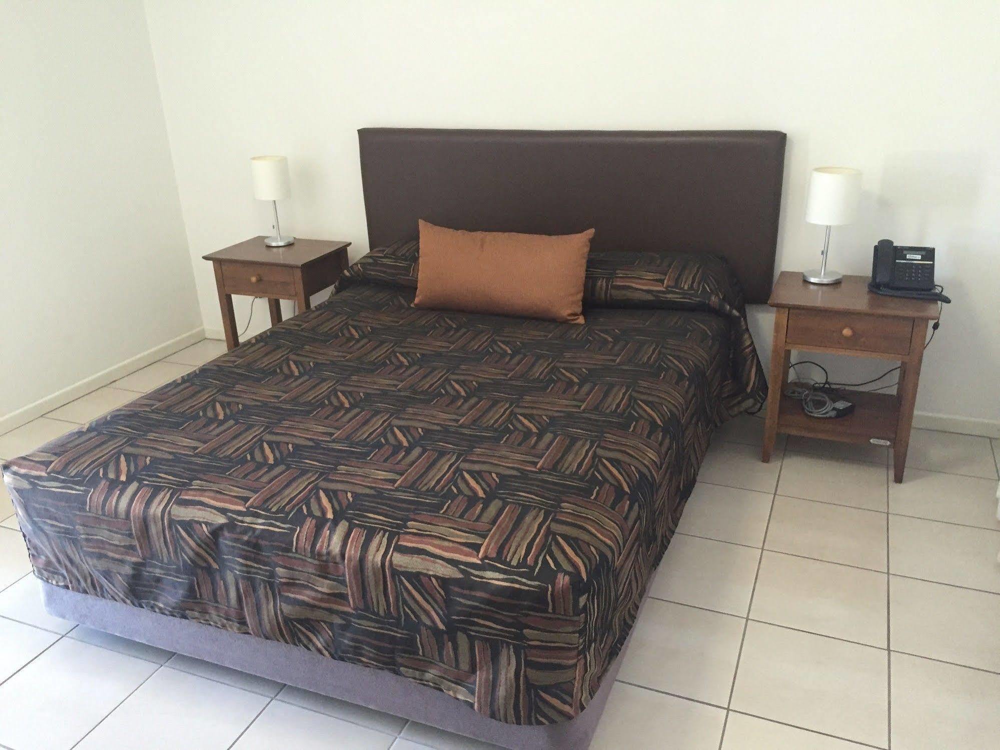 Middlemount Swag Motel מראה חיצוני תמונה